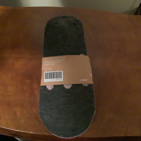 Rae Dunn Shoe Liner Set - Picture 3 of 4